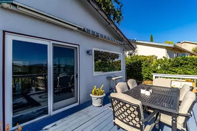 640 Skyline Dr, Martinez, CA 94553 - Photo 13