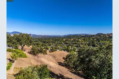 640 Skyline Dr, Martinez, CA 94553 - Photo 85