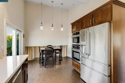 640 Skyline Dr, Martinez, CA 94553 - Photo 67
