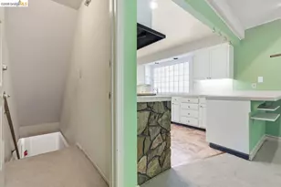 6480 Ascot Dr, Oakland, CA 94611 - Photo 37
