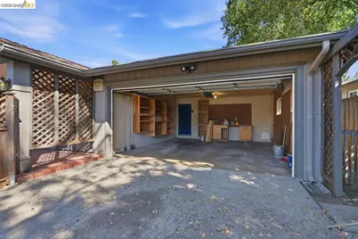 6480 Ascot Dr, Oakland, CA 94611 - Photo 49