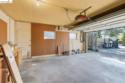 6480 Ascot Dr, Oakland, CA 94611 - Photo 47