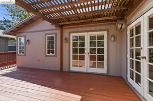 6480 Ascot Dr, Oakland, CA 94611 - Photo 51
