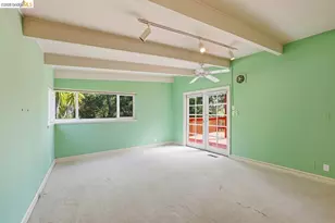 6480 Ascot Dr, Oakland, CA 94611 - Photo 17