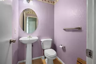 2234 Prestwick St, Stockton, CA 95206 - Photo 9