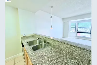989 Webster St #651, Oakland, CA 94607 - Photo 23