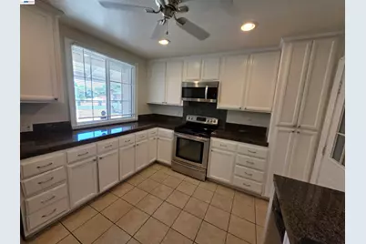 1114 Downs St, Stockton, CA 95207 - Photo 5