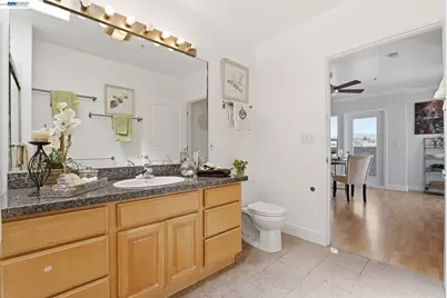 1515 14th Ave #403, Oakland, CA 94606 - Photo 9