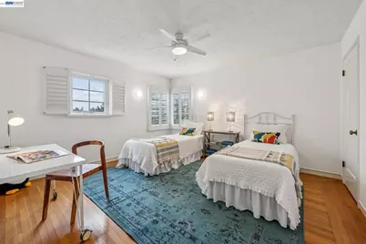5765 Colton Blvd, Oakland, CA 94611 - Photo 33