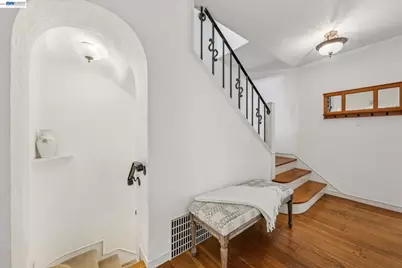 5765 Colton Blvd, Oakland, CA 94611 - Photo 57