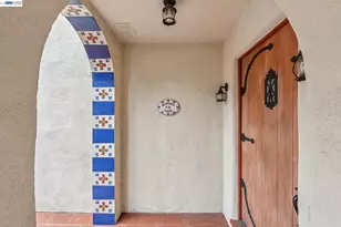 5765 Colton Blvd, Oakland, CA 94611 - Photo 7