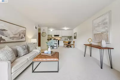 955 Shorepoint Ct #111, Alameda, CA 94501 - Photo 11