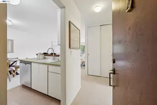 955 Shorepoint Ct, Alameda, CA 94501 - Photo 3
