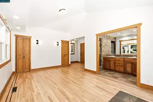 26929 Palomares Rd, Castro Valley, CA 94552 - Photo 17