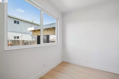 417 25th St, Richmond, CA 94804 - Photo 13