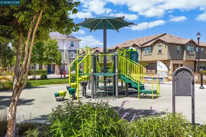 205 Plum Tree St, Livermore, CA 94551 - Photo 45