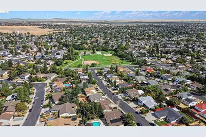 2326 Peachtree Cir, Antioch, CA 94509 - Photo 33