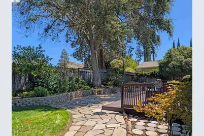 5515 Alaska Dr, Concord, CA 94521 - Photo 17