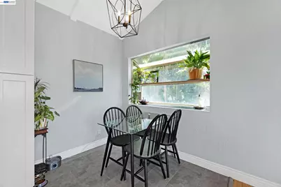 33027 Palmetto Drive, Union City, CA 94587 - Photo 9