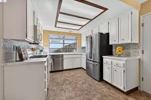 26976 Hemmingway Ct, Hayward, CA 94542 - Photo 17