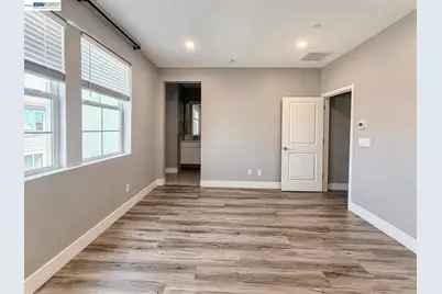 3141 Bluebird Court, West Sacramento, CA 95691 - Photo 5