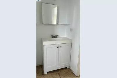 10469 West Ct, Oakland, CA 94603 - Photo 5