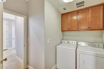 538 Selby Ln, Livermore, CA 94551 - Photo 19
