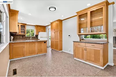 4516 Edwards Ln, Castro Valley, CA 94546 - Photo 11