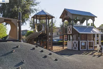 520 Sandalwood Dr, Livermore, CA 94551 - Photo 61