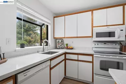 2598 Oak Rd #284, Walnut Creek, CA 94597 - Photo 3