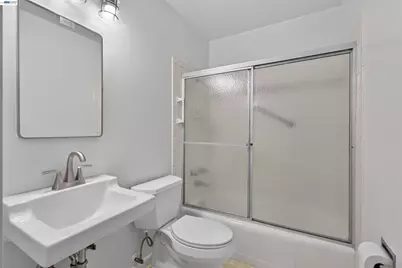164 Lorraine Ave, Pittsburg, CA 94565 - Photo 17