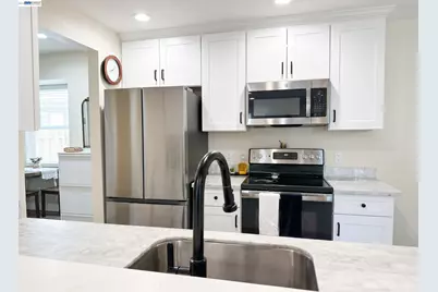 29599 Vanderbilt St #204, Hayward, CA 94544 - Photo 9