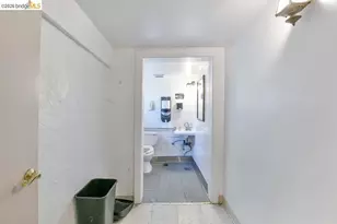 6041 San Pablo Ave, Oakland, CA 94608 - Photo 27