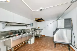 6041 San Pablo Ave, Oakland, CA 94608 - Photo 31