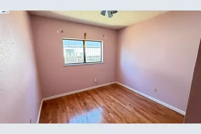 1988 Calaveras Dr, Pittsburg, CA 94565 - Photo 11