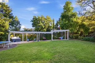 934 Wilmington Way, Emerald Hills, CA 94062 - Photo 57