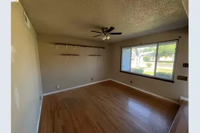 4463 Meridian Ave., Fresno, CA 93726 - Photo 13