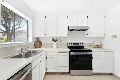 3810 Shinglewood Ct #6, Union City, CA 94587 - Photo 15