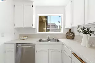 3810 Shinglewood Ct, Union City, CA 94587 - Photo 5
