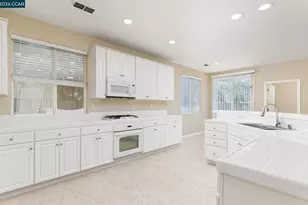17667 Red Barley Ct, Lathrop, CA 95330 - Photo 3