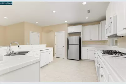 17667 Red Barley Ct, Lathrop, CA 95330 - Photo 7