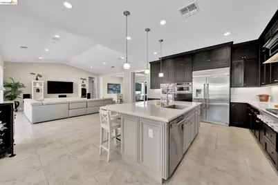 2277 Reserve Dr, Brentwood, CA 94513 - Photo 7