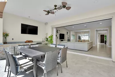 2277 Reserve Dr, Brentwood, CA 94513 - Photo 15
