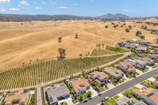 2277 Reserve Dr, Brentwood, CA 94513 - Photo 49