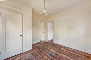 2219 Derby St, Berkeley, CA 94705 - Photo 37