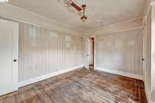 2219 Derby St, Berkeley, CA 94705 - Photo 33