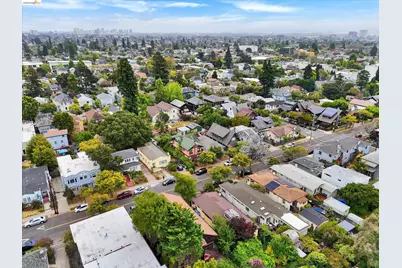 2219 Derby St, Berkeley, CA 94705 - Photo 59