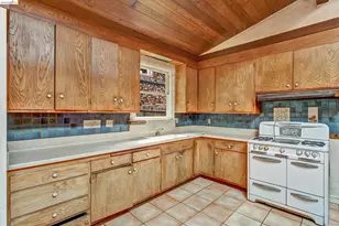2219 Derby St, Berkeley, CA 94705 - Photo 23