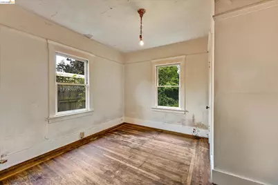 2219 Derby St, Berkeley, CA 94705 - Photo 35