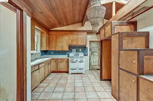 2219 Derby St, Berkeley, CA 94705 - Photo 21